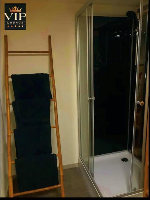 Vip Lounge Appartement Avec Jacuzzi Et Jardin Andenne Exteriör bild