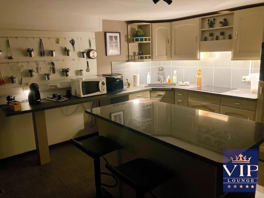Vip Lounge Appartement Avec Jacuzzi Et Jardin Andenne Exteriör bild