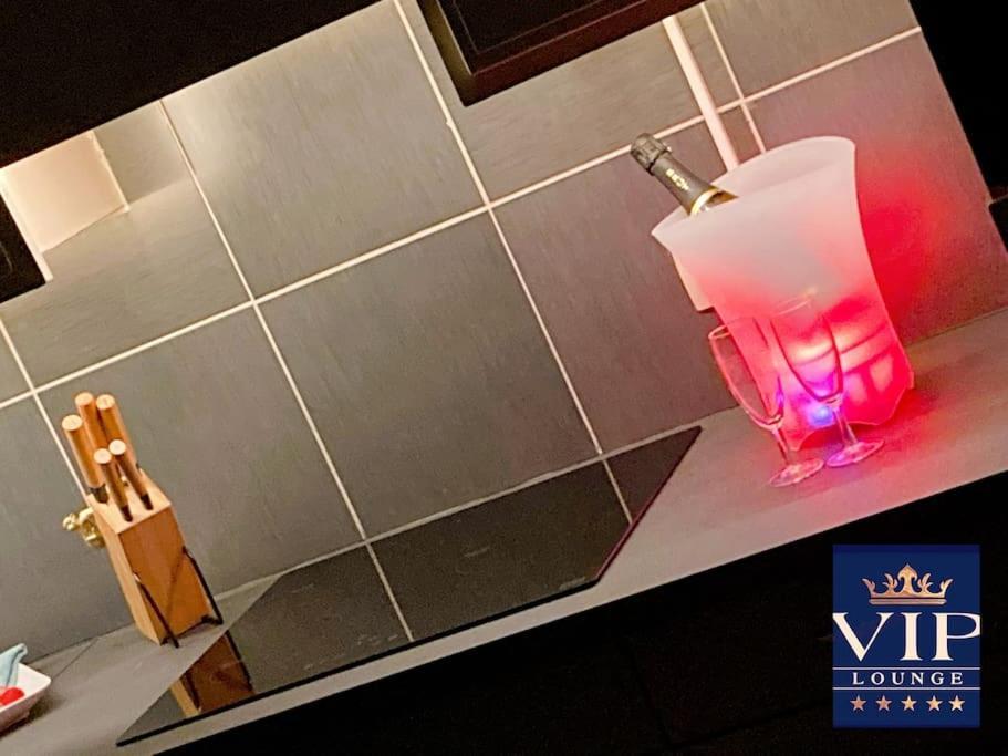 Vip Lounge Appartement Avec Jacuzzi Et Jardin Andenne Exteriör bild